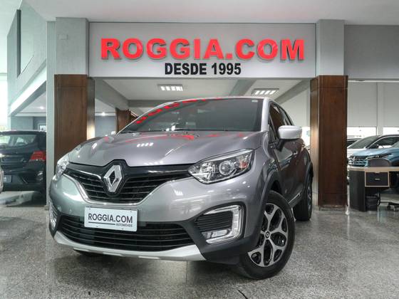RENAULT CAPTUR 1.6 16V SCE FLEX BOSE X-TRONIC RENAULT CAPTUR 1.6 16V SCE FLEX BOSE X-TRONIC